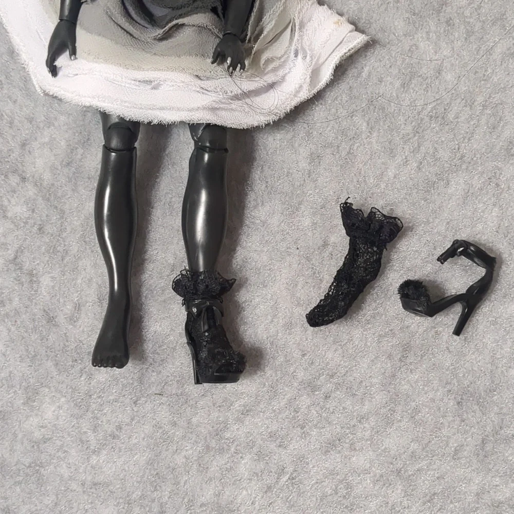 Shadow High Serie 1 Shanelle Onyx doll